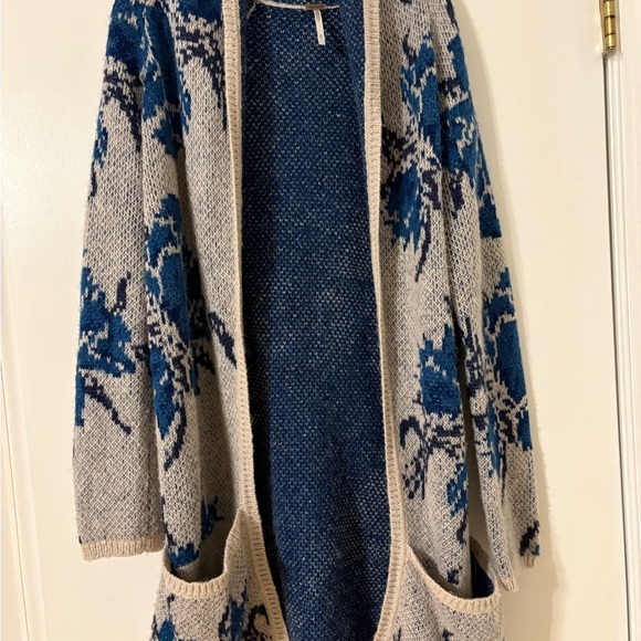 Free People Blue Floral Open-Front Cardigan - Picture 2 of 5